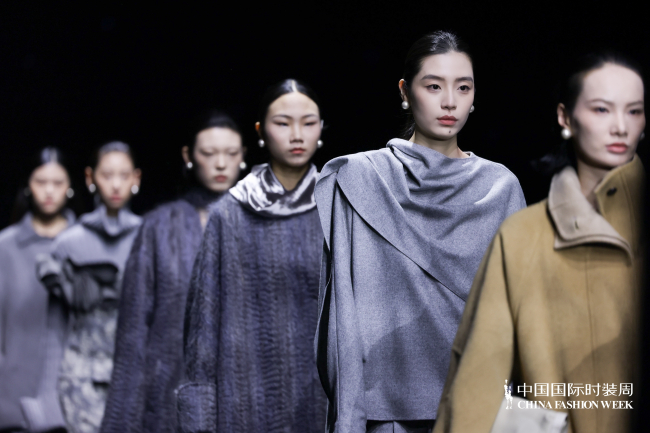栖野藏锦：KIPMIC STYLE 2026秋冬，以时装重塑内在肌肤(图6)